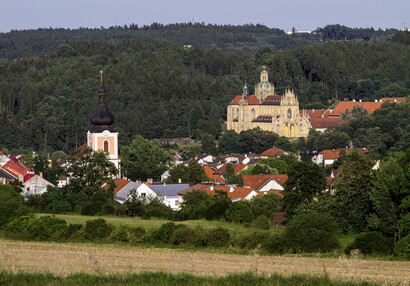 areál kláštera a město Kladruby
